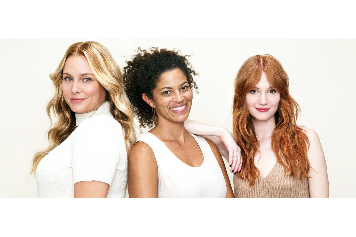 مقایسه رنگ موی سه خانم با رنگ پوست، رنگ چشم و استایل های متفاوت